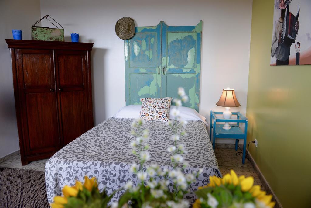 Magic Garden House Otel Cali Dış mekan fotoğraf